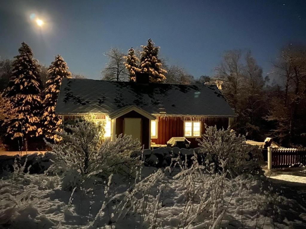 Mysig Stuga Naera Aestad Vingard & Spa Экстерьер фото